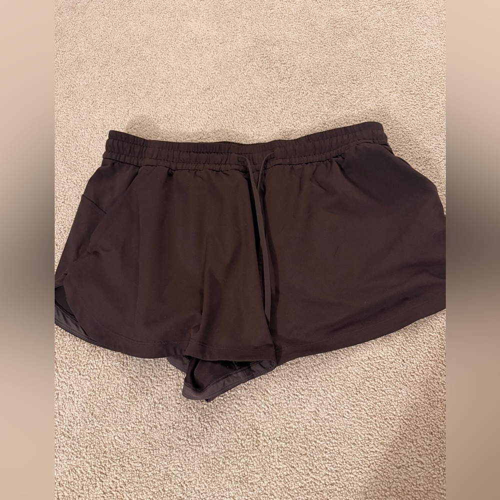 Lululemon jersey curved hem 3” short
